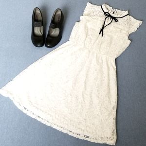 Monteau L.A. White and Black Lace Dress